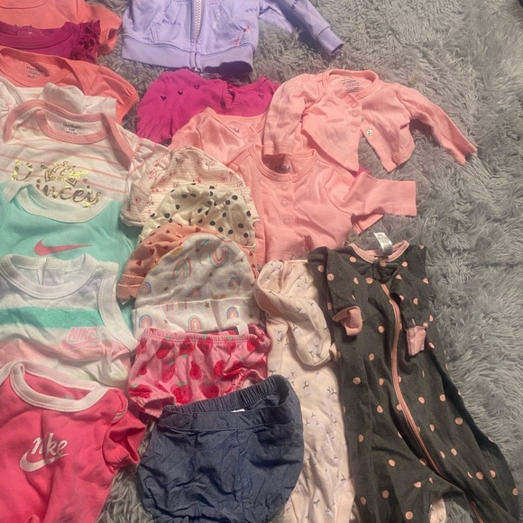 Newborn baby clothes 0-6months Name Brand - Picture 5 of 7